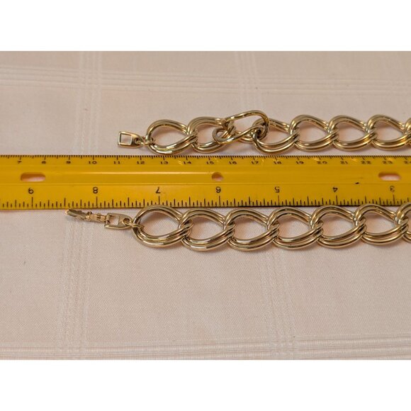 Napier Gold-Tone Chain Link Statement Necklace 16" Round Pendant Runway Jewelry - Picture 9 of 12